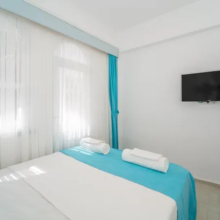 Отель Royal Beach 5*