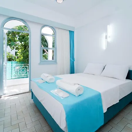 Royal Beach Hotel
