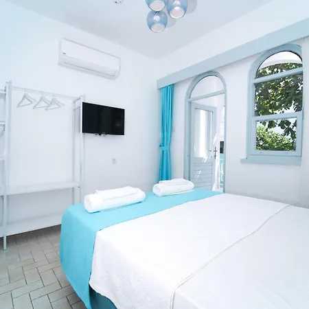 Royal Beach Hotel 5*